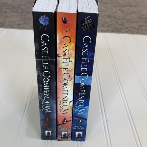 none Other - Case File Compendium Book Set by Unknown Brand - Multicolor